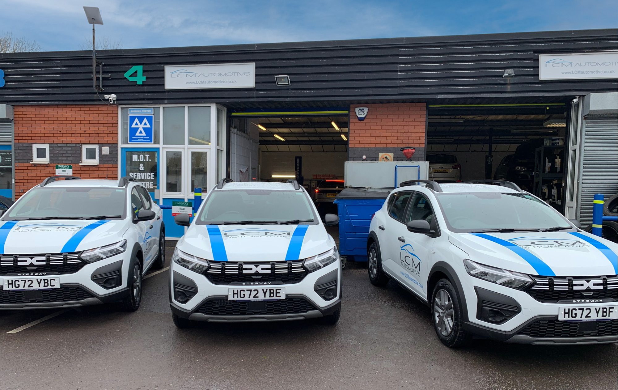 LCM-automotive-courtesy-car-01